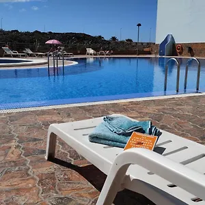  Apartment Hübsche Mit 2 Schlafzimmern, Pool Und Wlan, Strandnähe Spanien